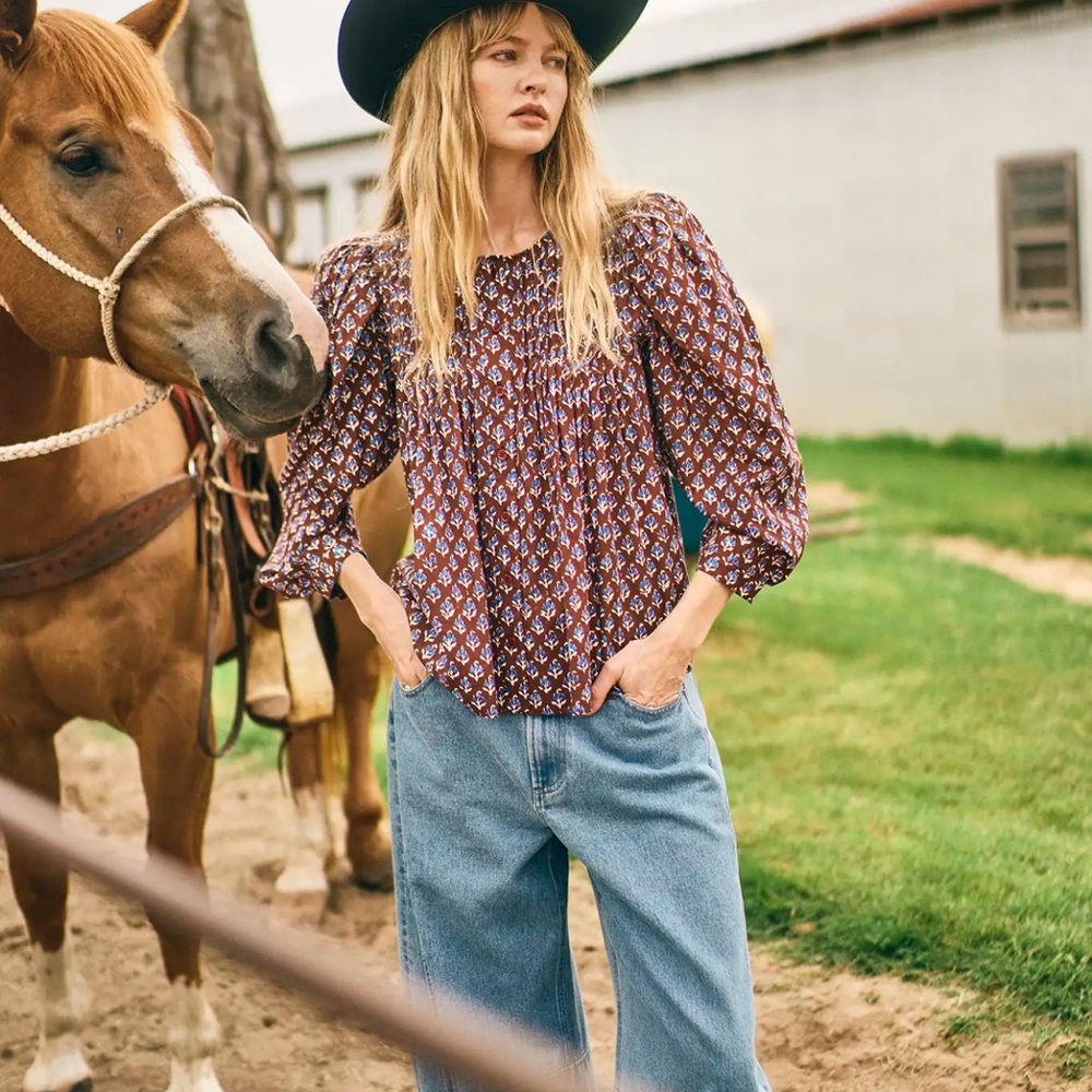 Hunter Bell Multicolor Patterned Top - Picture 3 of 4